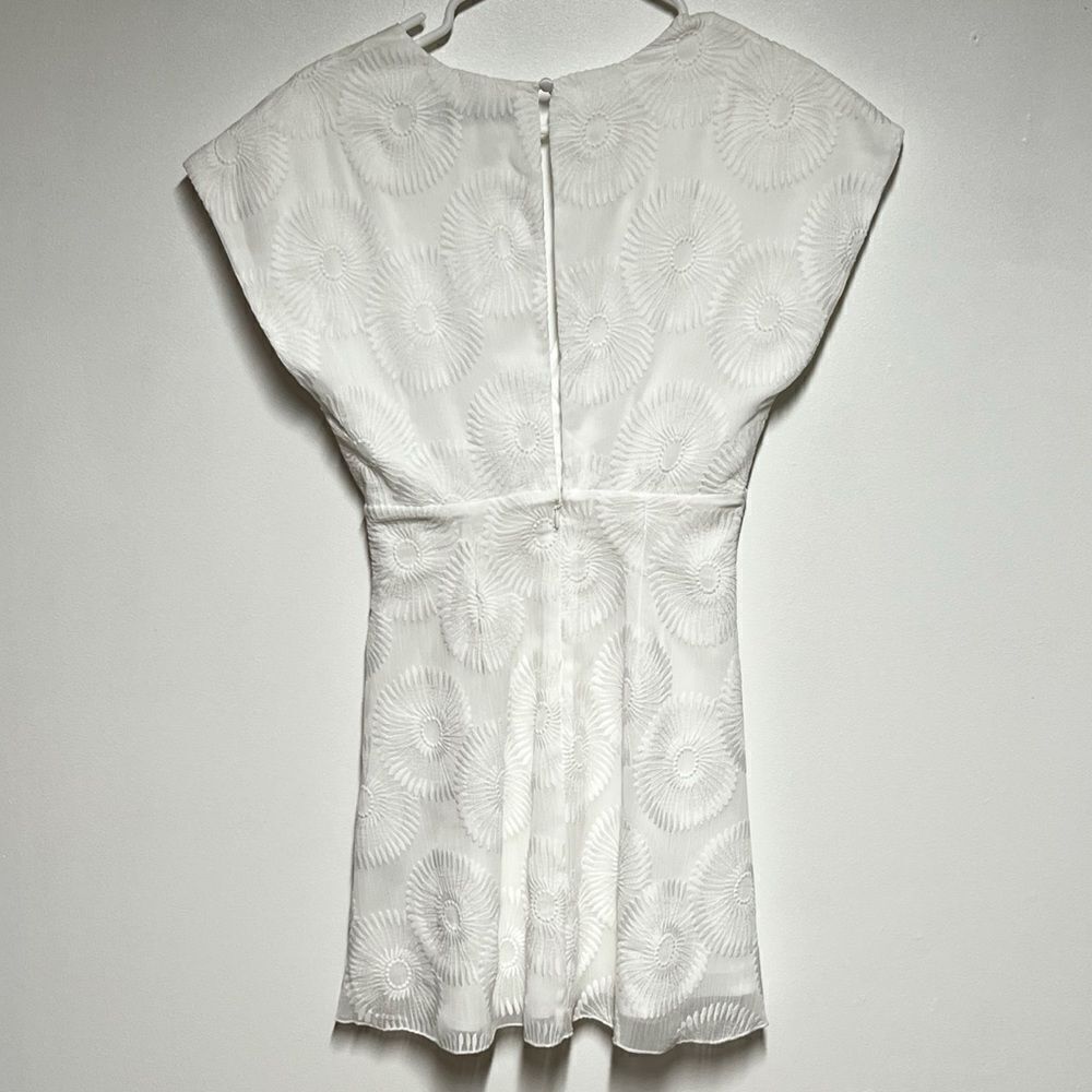 House of Harlow 1960 x REVOLVE Charleigh Embroidered Lace Mini Dress White XS - Picture 5 of 11